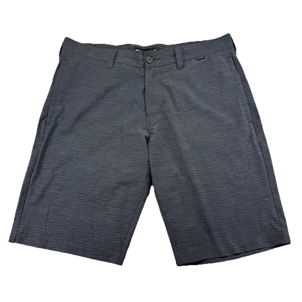 Travis Mathew Shorts Mens 33 Striped Golf Outdoor Stretch Casual Gray